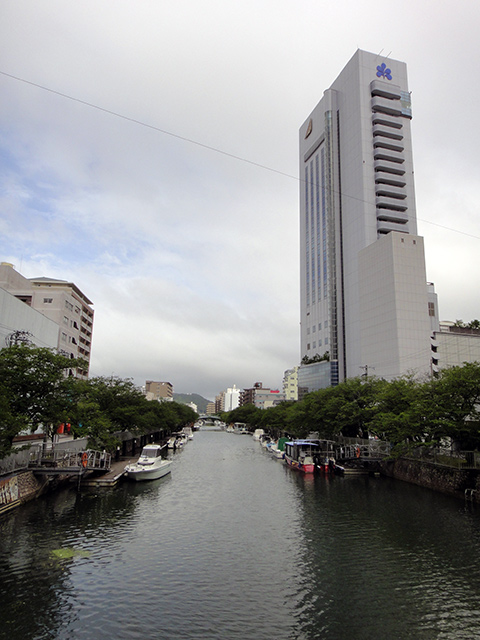 高知市内を流れる川