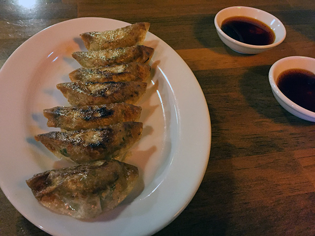 焼き餃子420円。