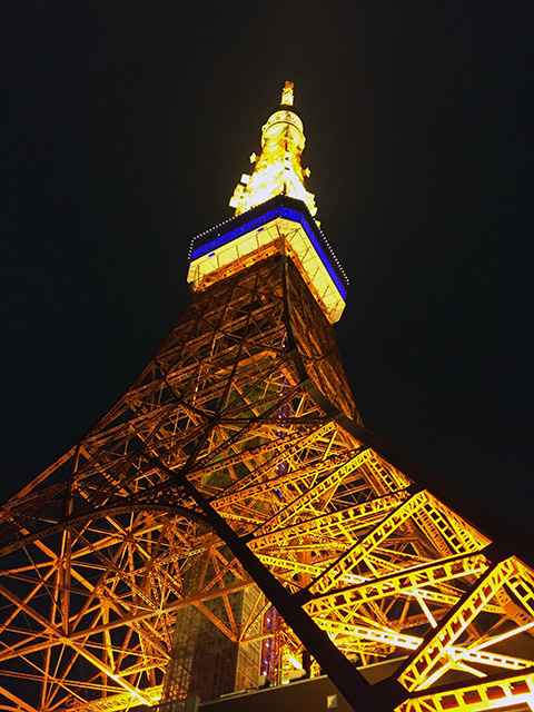 夜の東京タワー