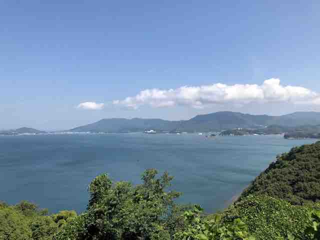 小豆島の海と山