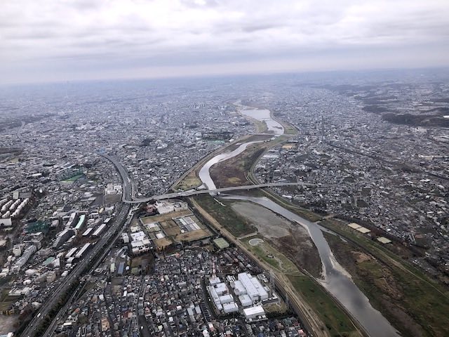 多摩川上空