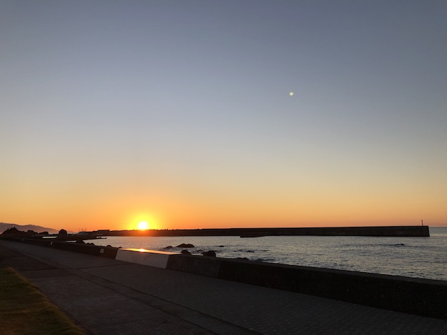 日本海の夕焼け