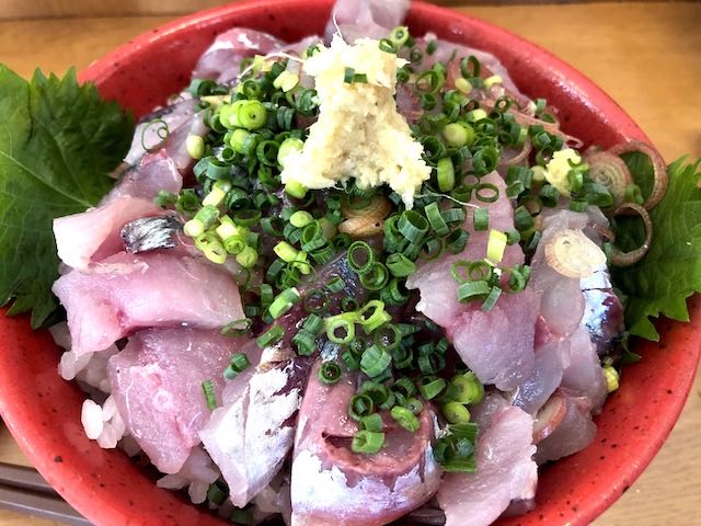 アジたたき丼
